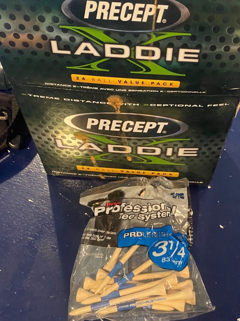 Laddie Green Golf Ball Value Pack with Blue/Beige ProLength Tees